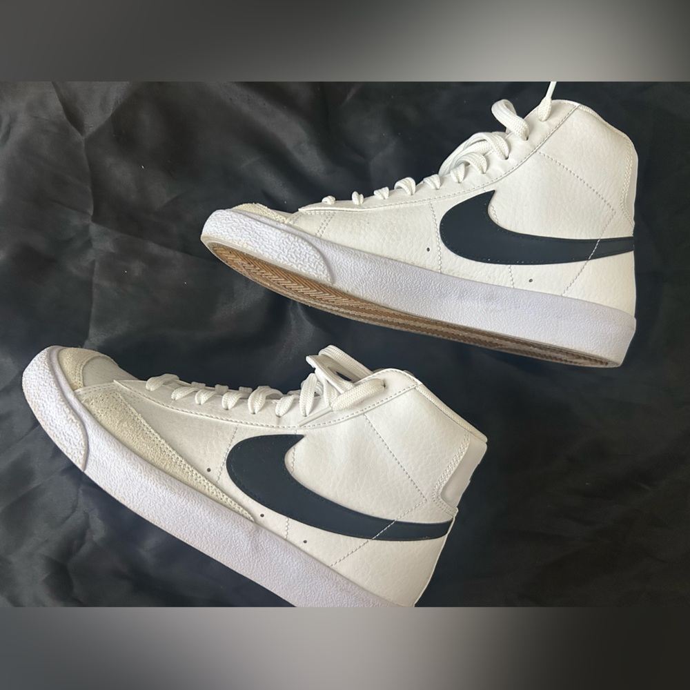 Nike Kids Shoes White and Black